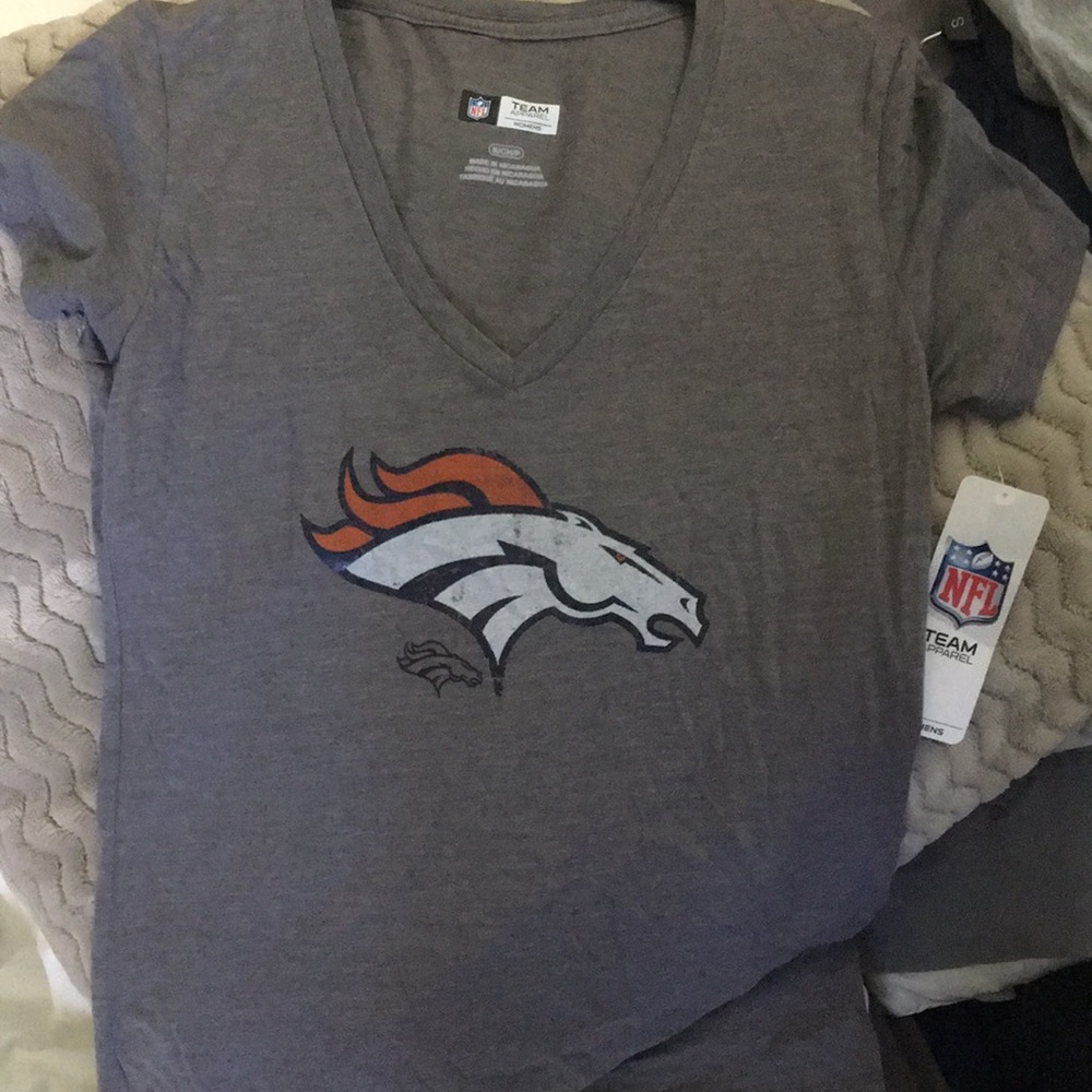 Denver Broncos Top